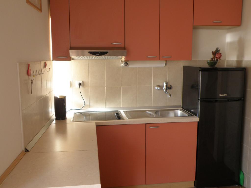 Apartment Amalija Primošten Extérieur photo